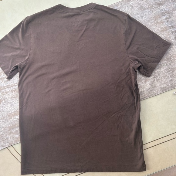 Nike Women’s Tshirt - Picture 13 of 16